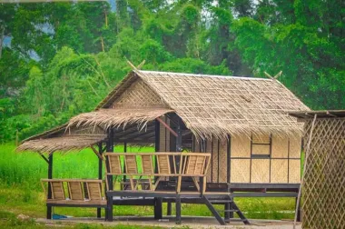 Mẫu Nhà Tre Mái Lá